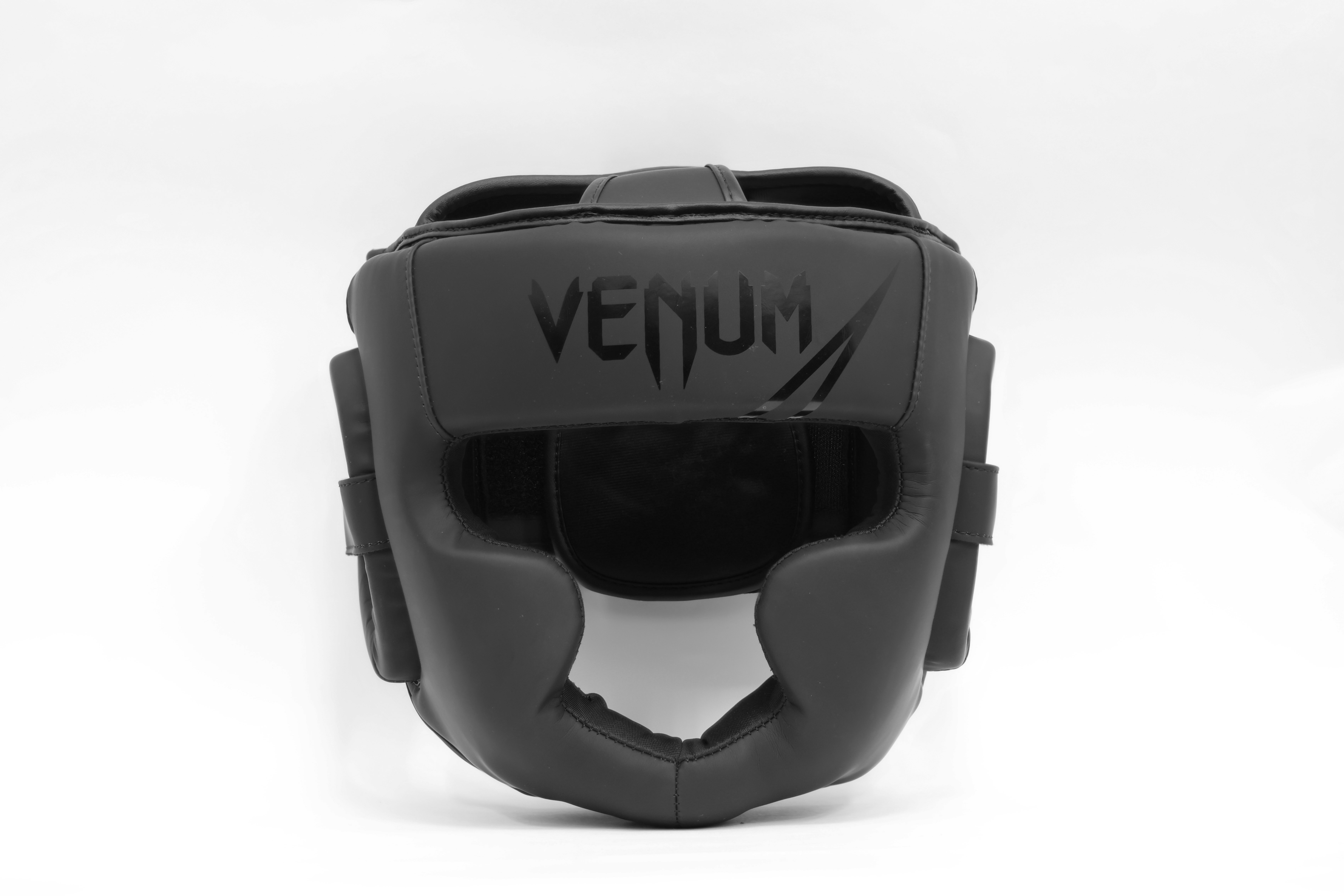 картинка Шлем Rumble от магазина Everlast в России